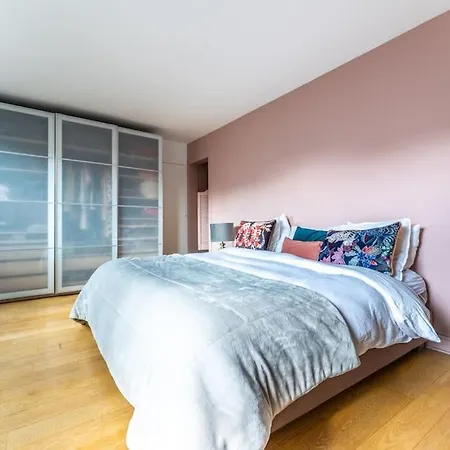 D'exception Haussmannien Apartamento *